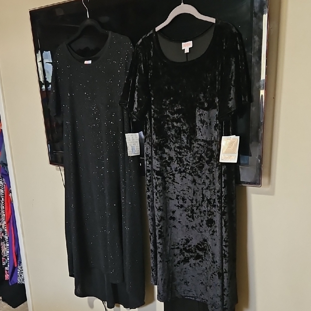 Elegant Carly Black Velvet Dress And Sparkly Carly Dress